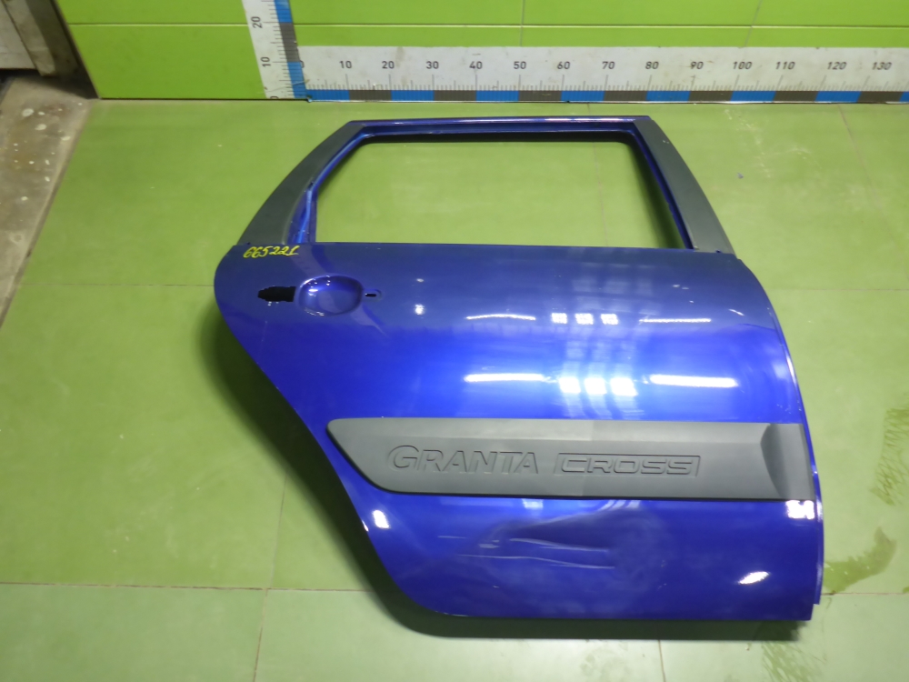 Дверь задняя правая