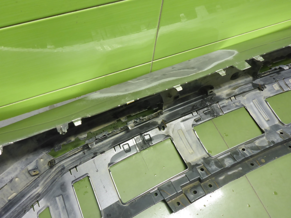 Бампер передний