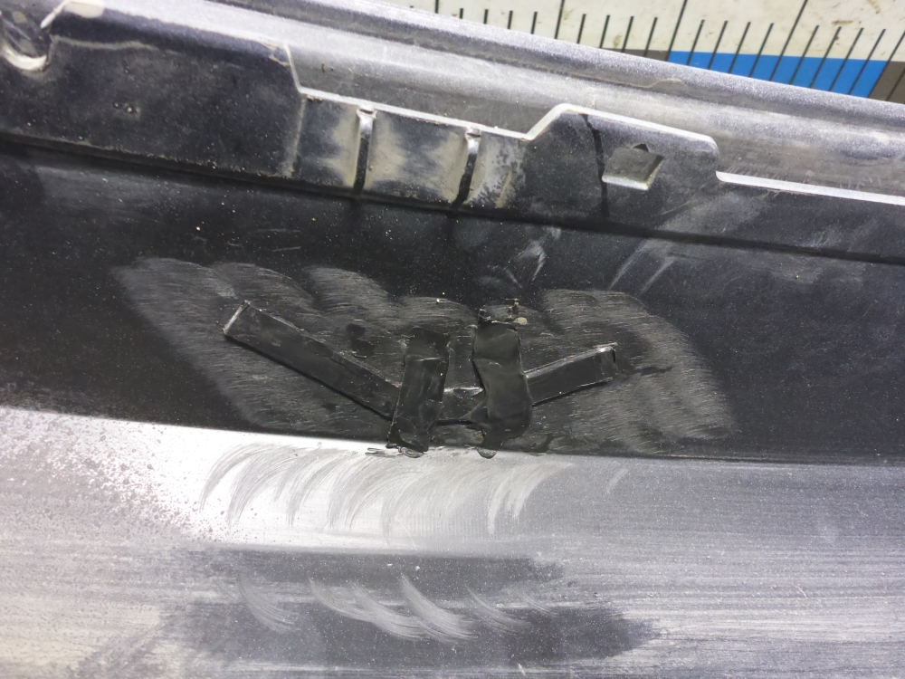 Бампер задний