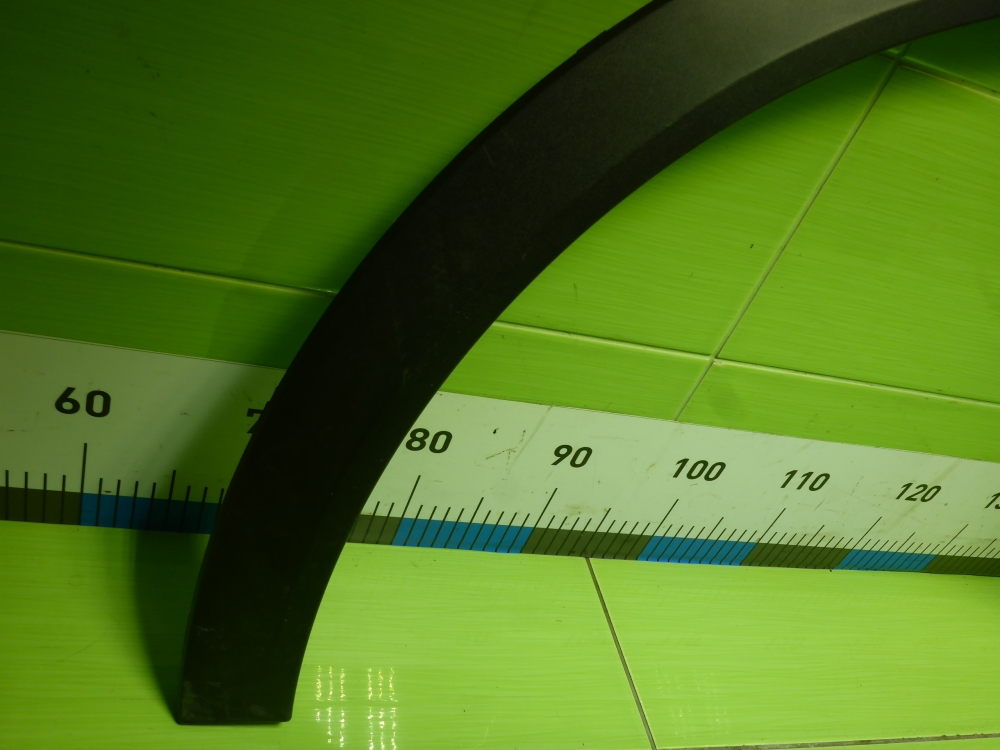 Накладка переднего крыла левого