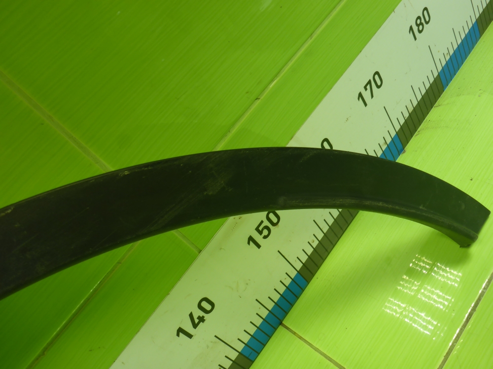 Накладка заднего крыла левого