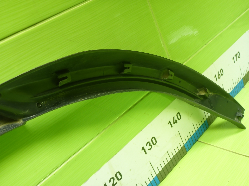 Накладка заднего крыла левого