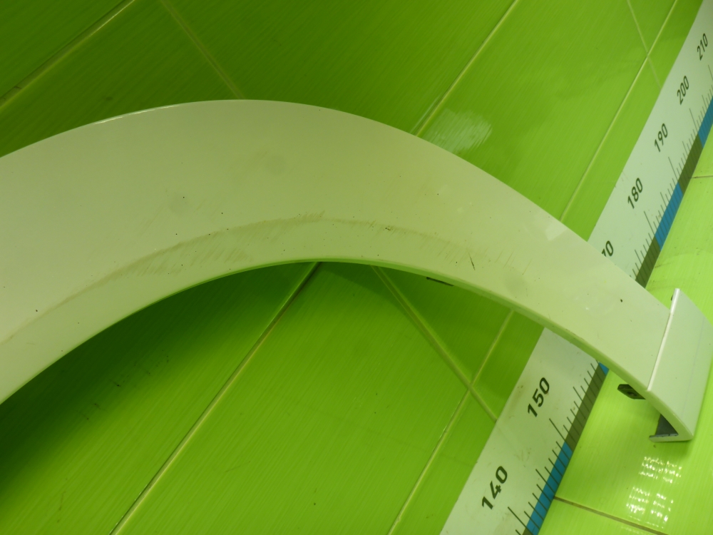 Накладка переднего крыла левого