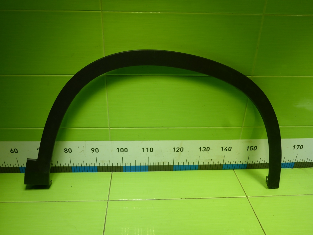 Накладка переднего крыла правого