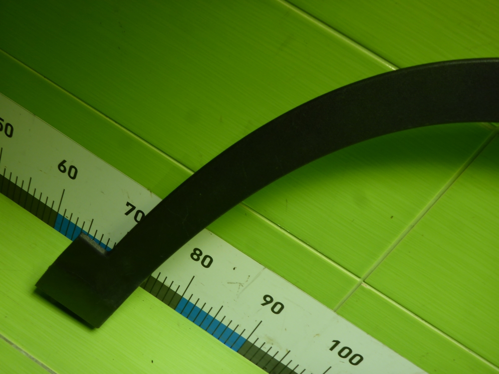 Накладка переднего крыла правого