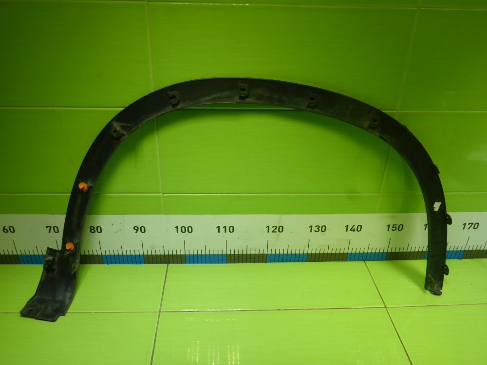 Накладка переднего крыла левого