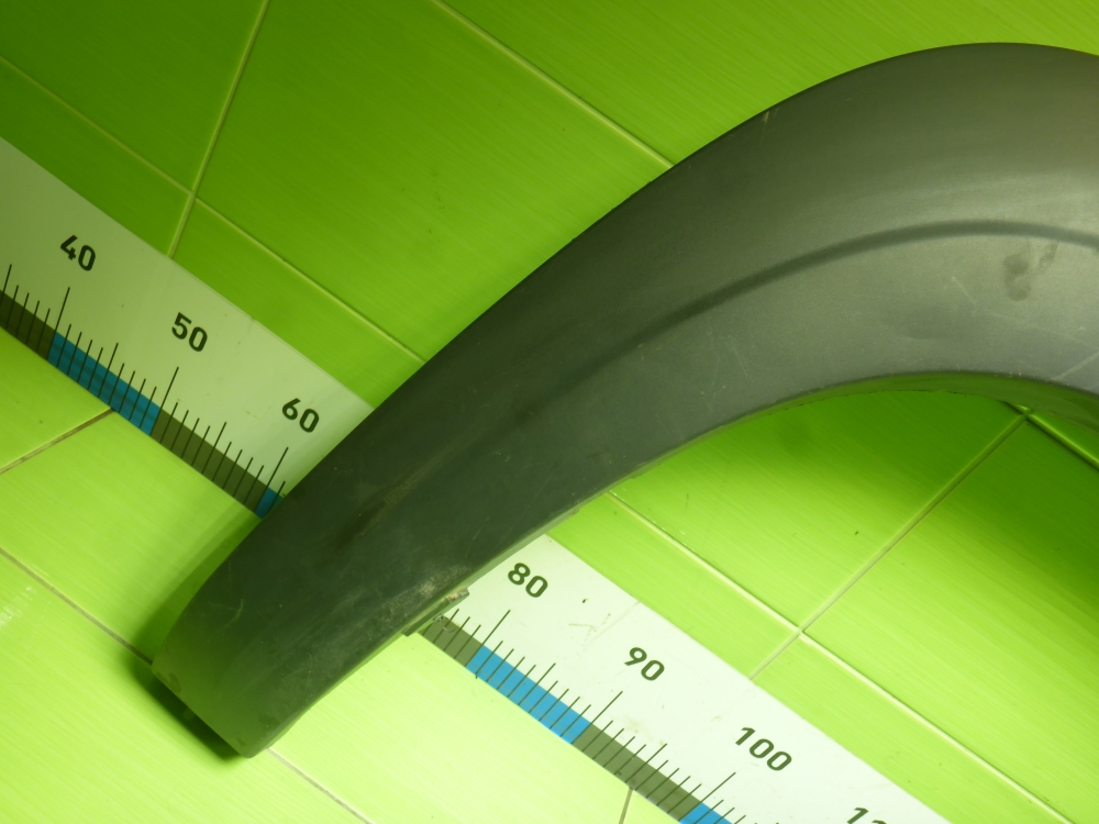 Накладка заднего крыла правого