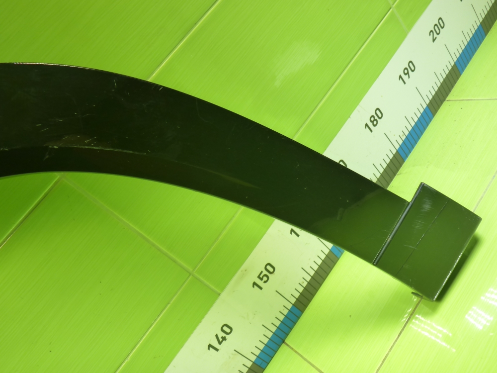 Накладка переднего крыла левого