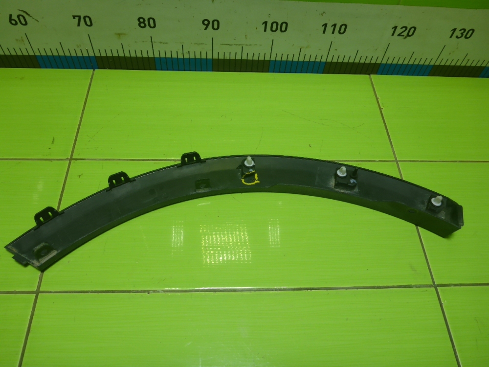 Накладка заднего крыла правого