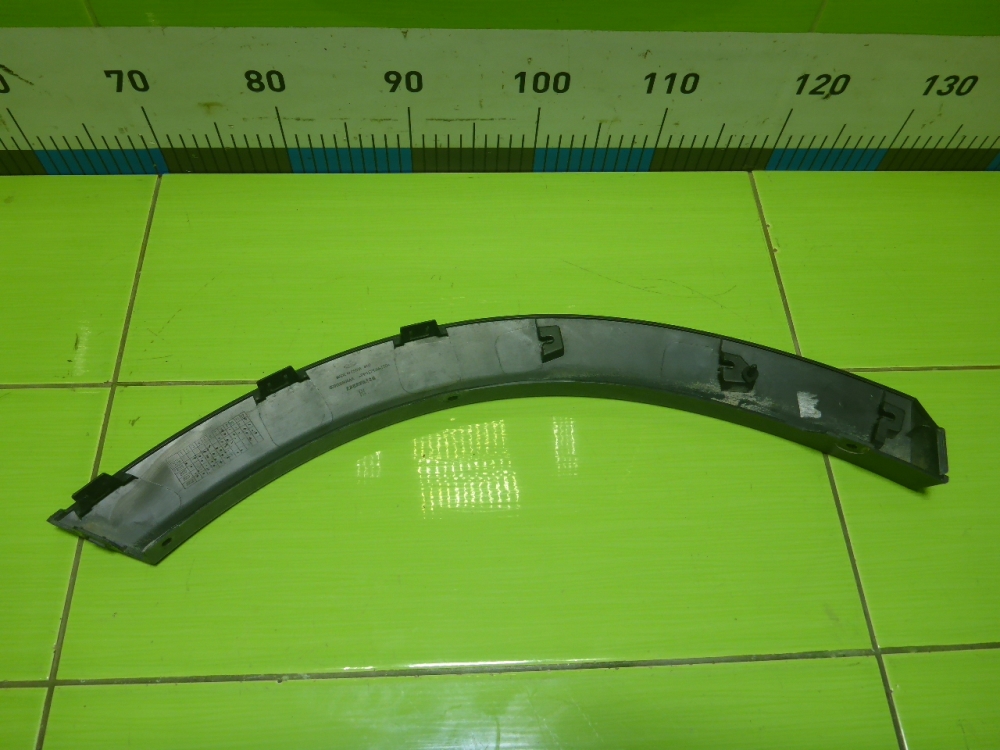 Накладка заднего крыла левого