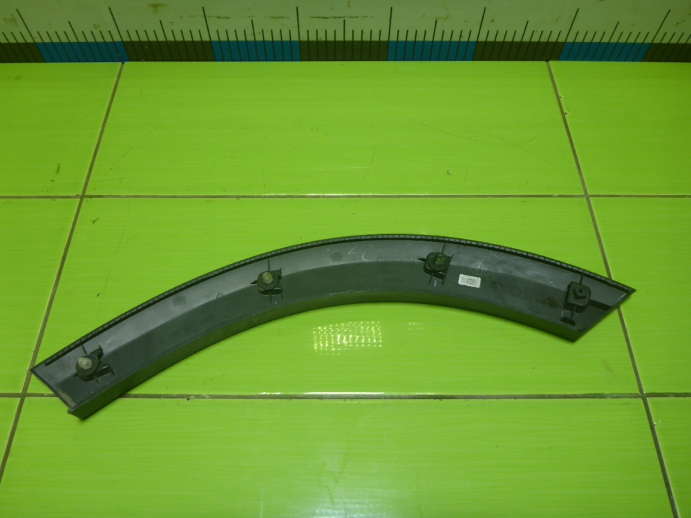 Накладка двери задней правой