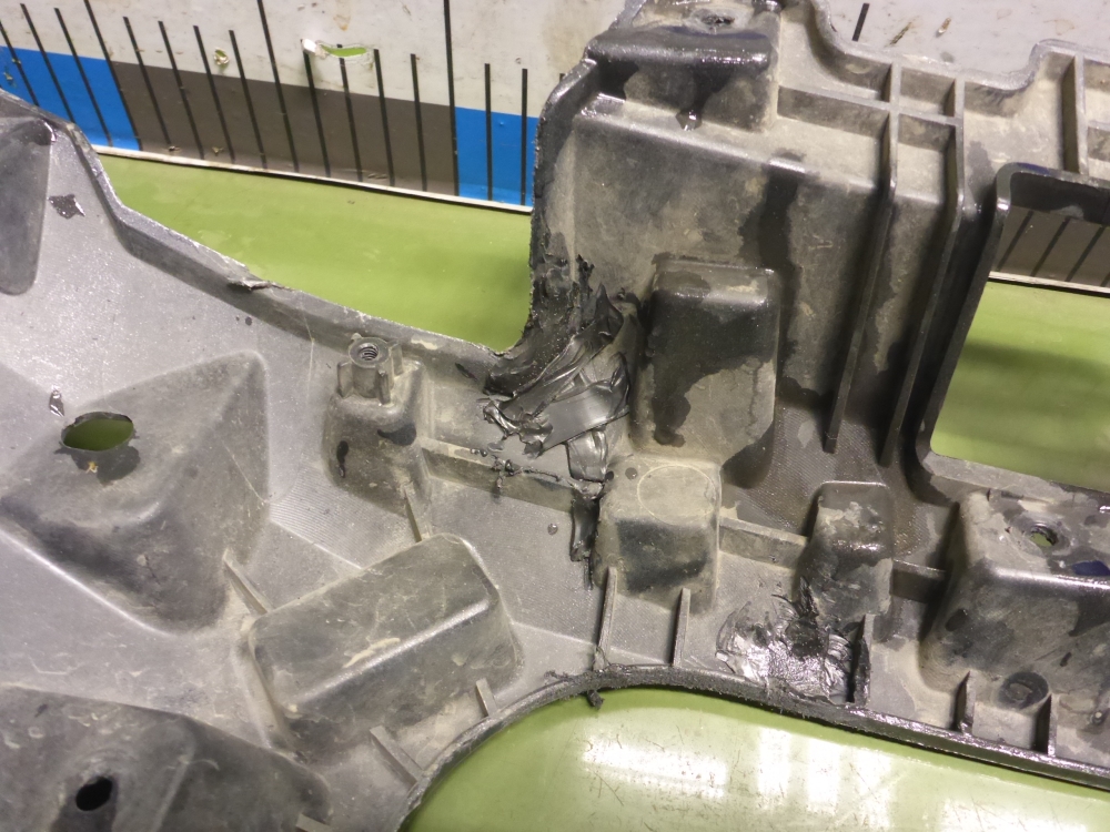 Бампер передний