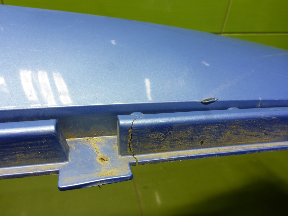 Бампер задний