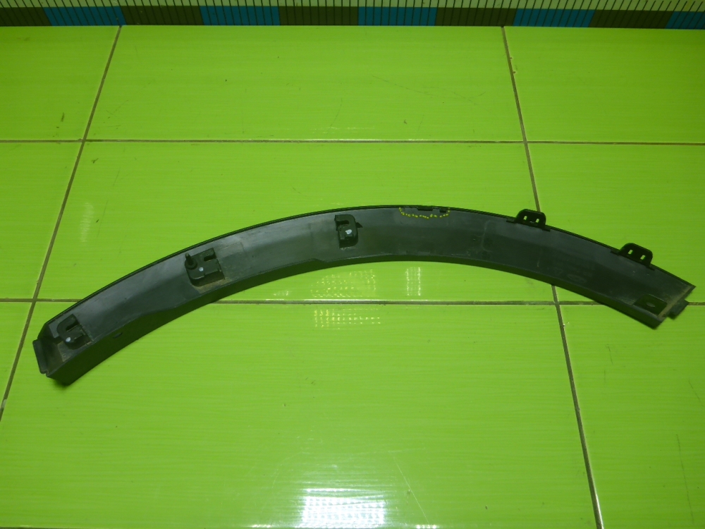 Накладка заднего крыла правого