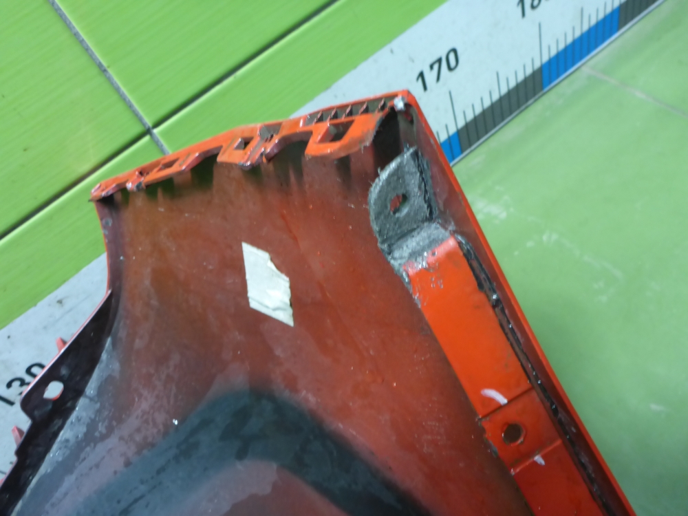 Бампер задний