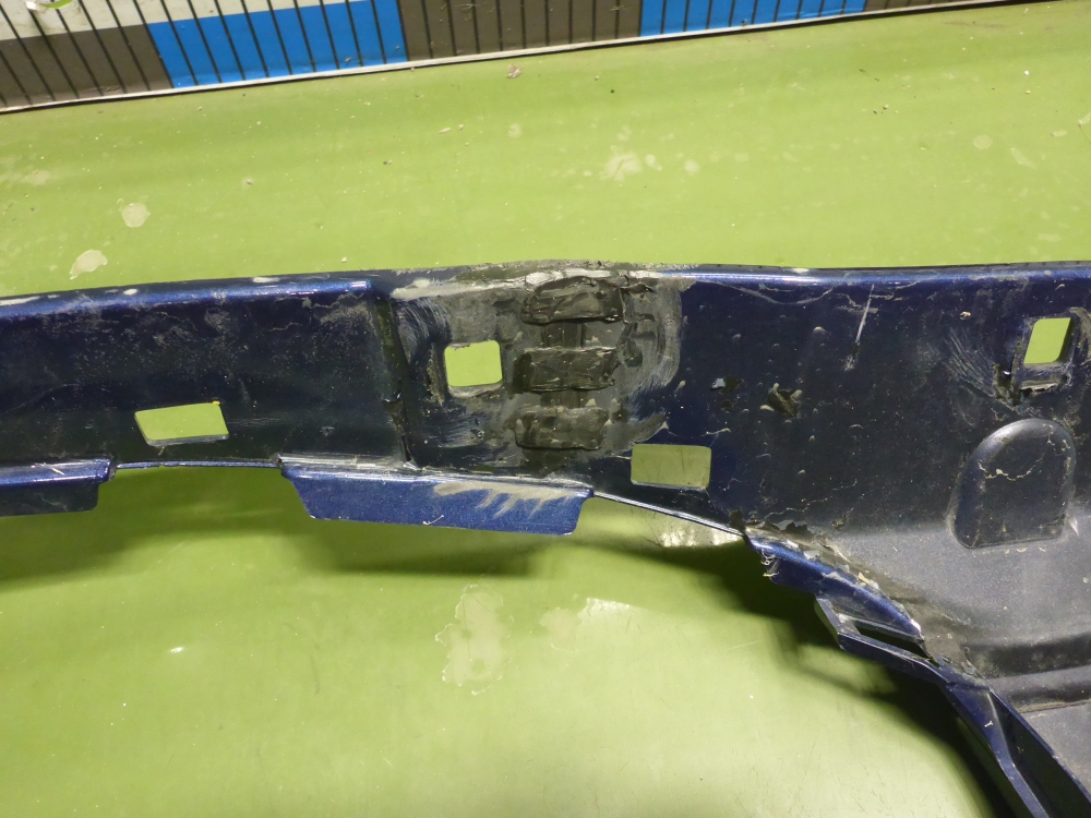 Бампер передний