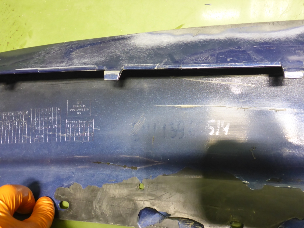 Бампер передний