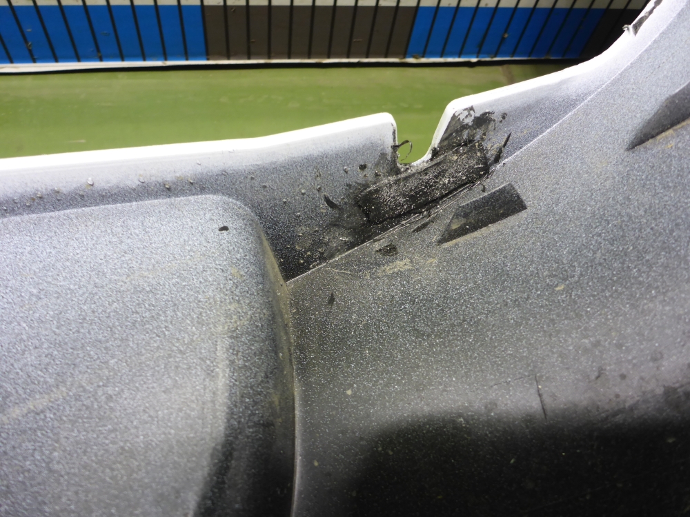 Бампер задний