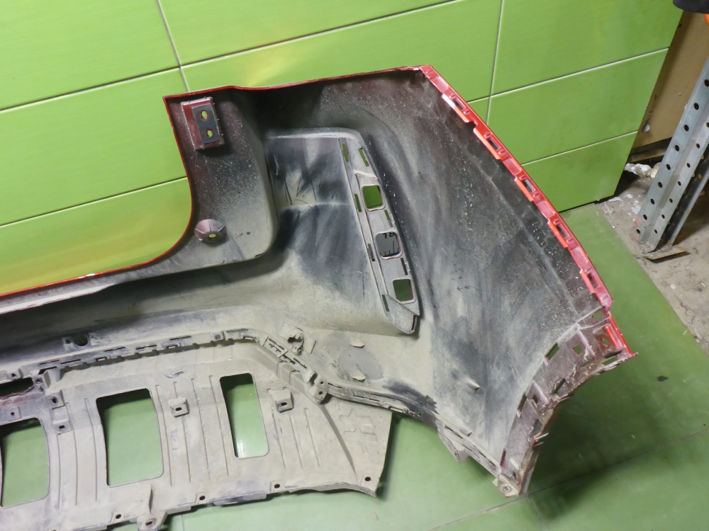 Бампер задний