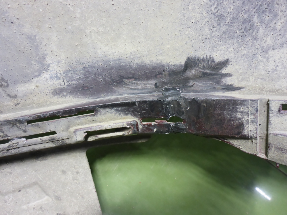 Бампер задний