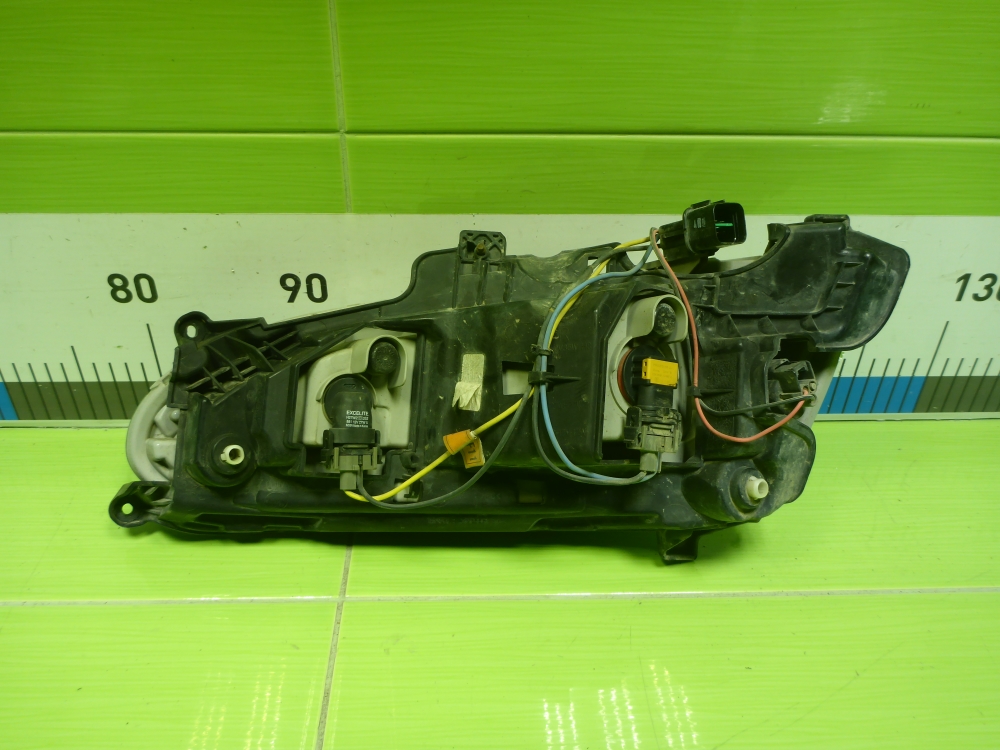 Фара противотуманная правая