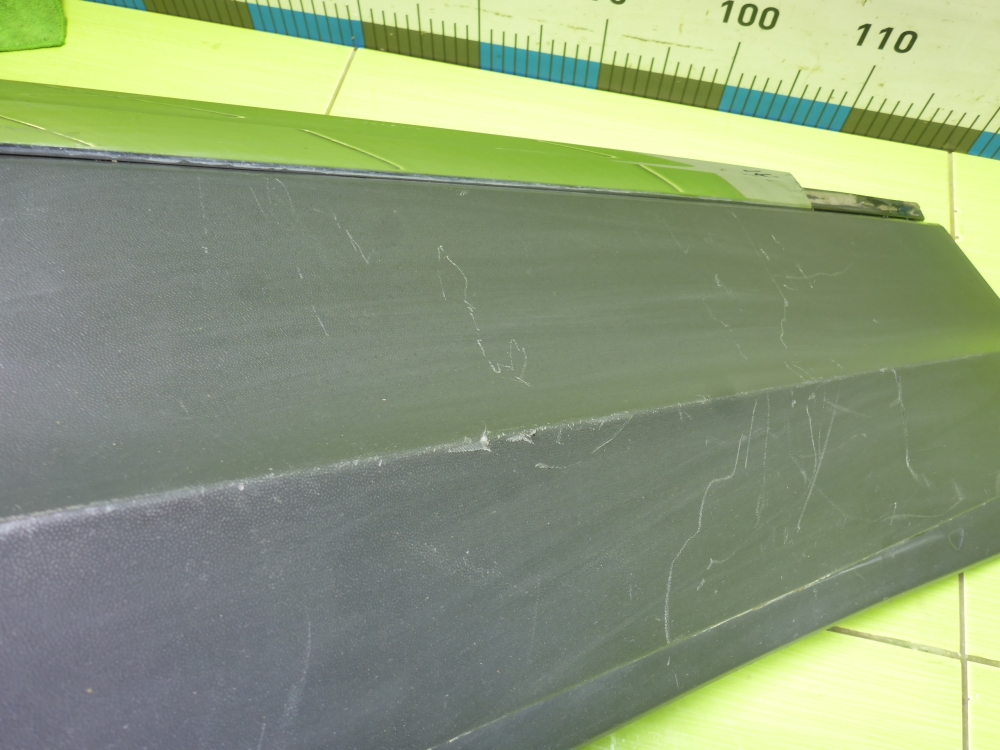 Накладка двери задней левой