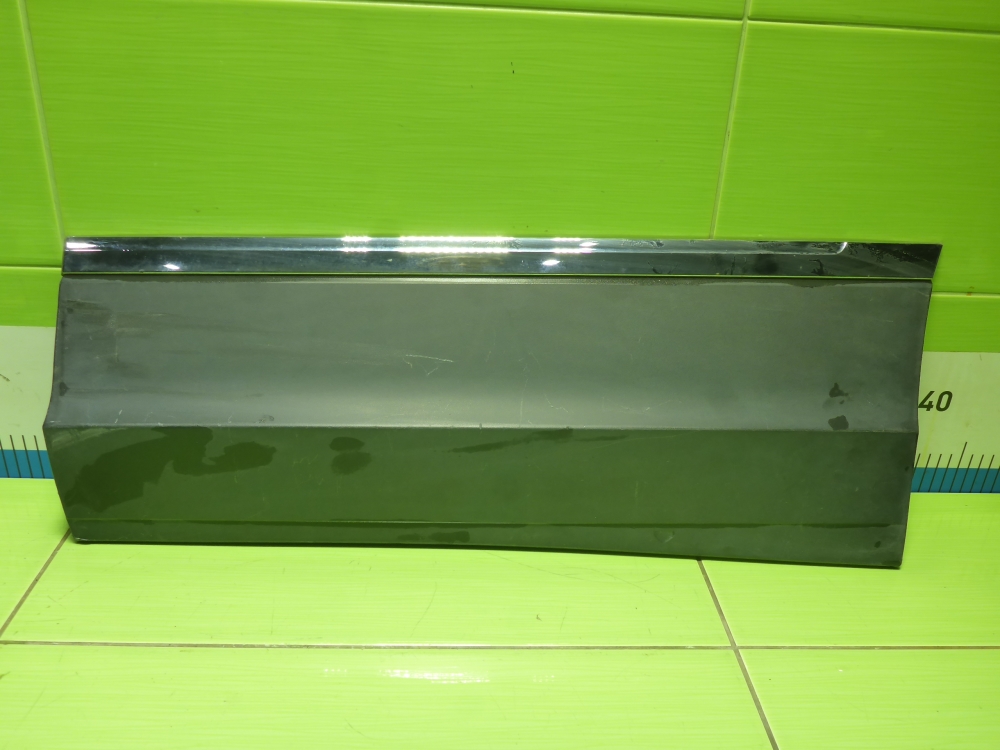 Накладка двери задней левой