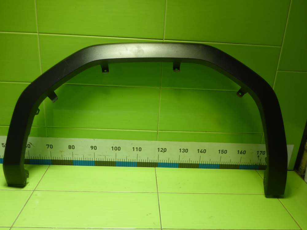 Накладка переднего крыла левого