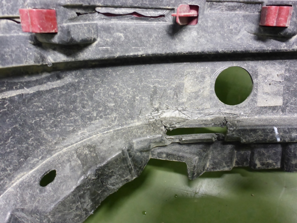 Бампер задний