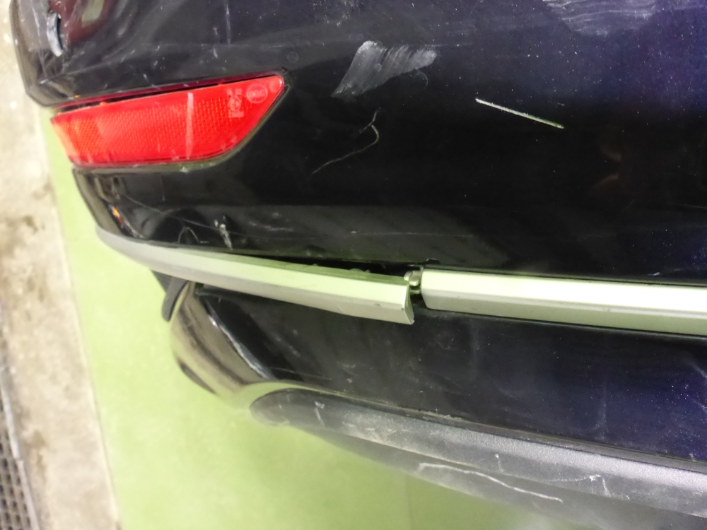 Бампер задний