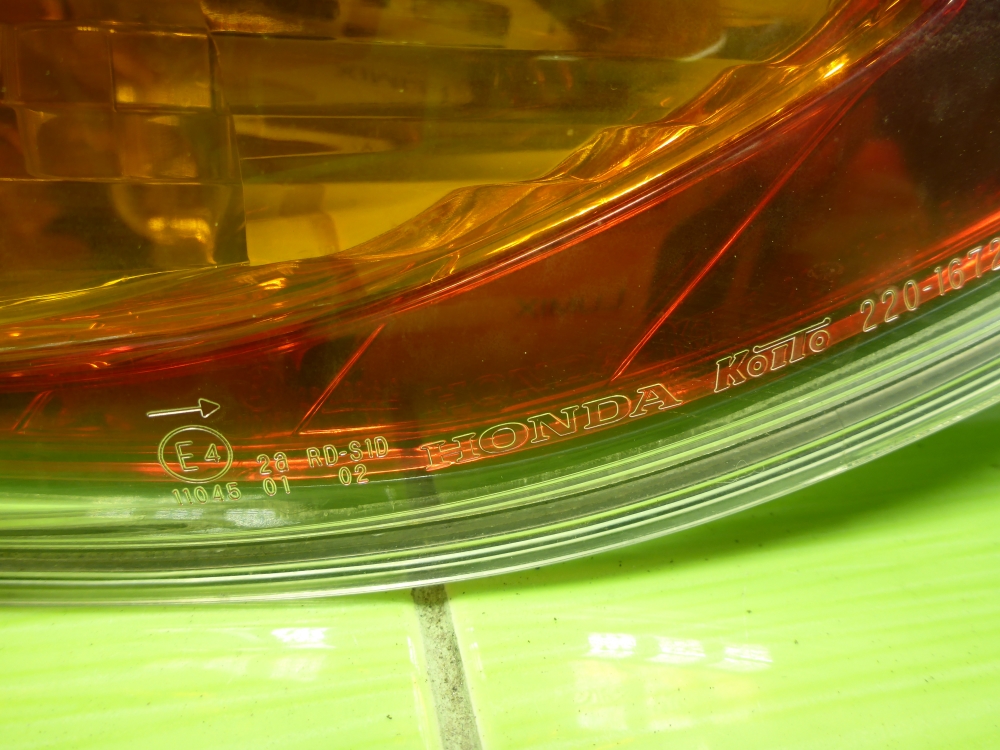 Фонарь задний правый