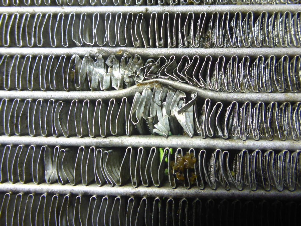 Радиатор охлаждения двигателя дополнительный