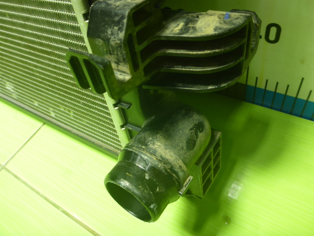 Радиатор охлаждения двигателя основной