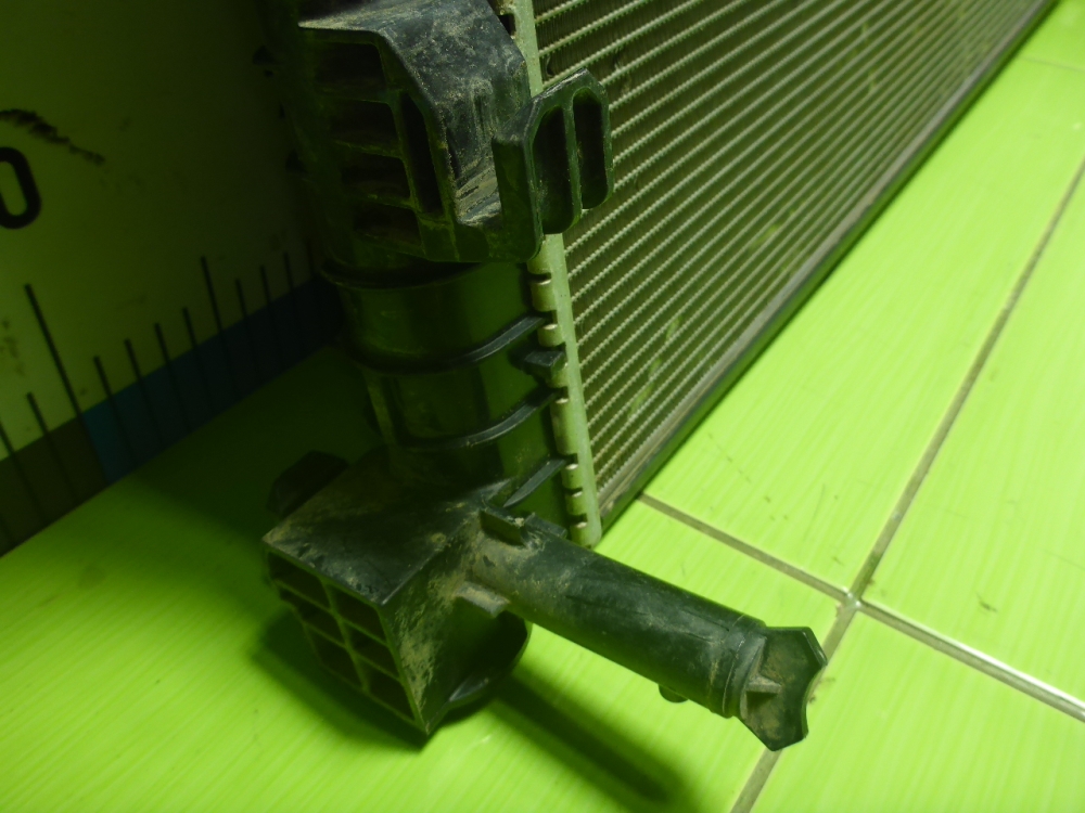 Радиатор охлаждения двигателя основной