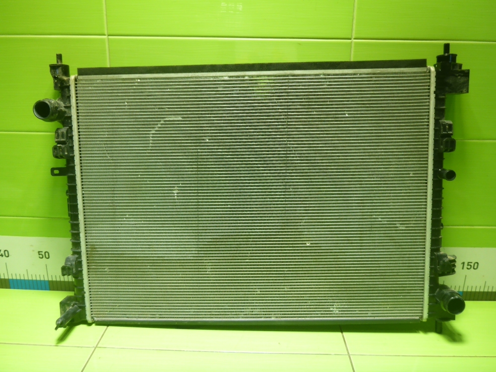 Радиатор охлаждения двигателя основной