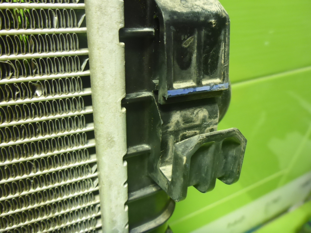 Радиатор охлаждения двигателя основной