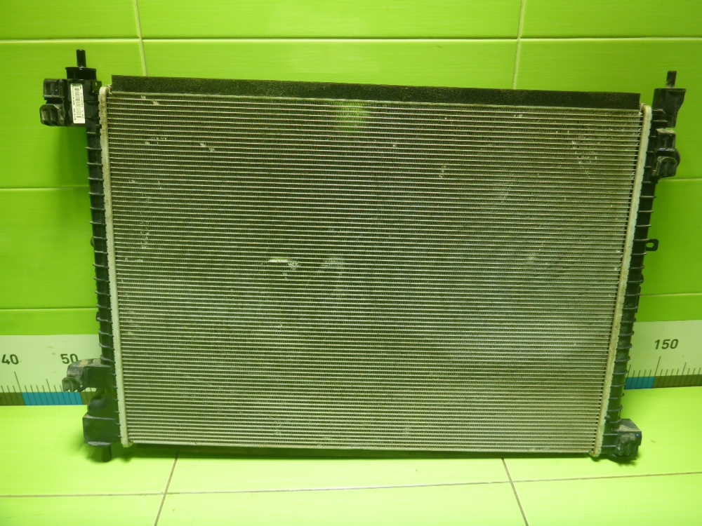 Радиатор охлаждения двигателя основной