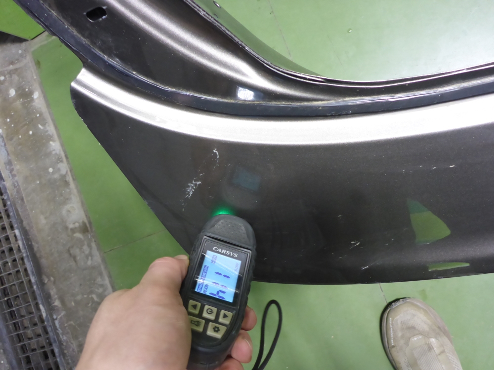 Дверь багажника