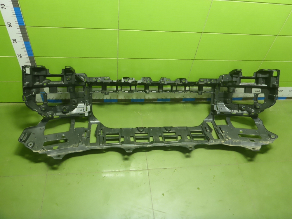 Кронштейн переднего бампера