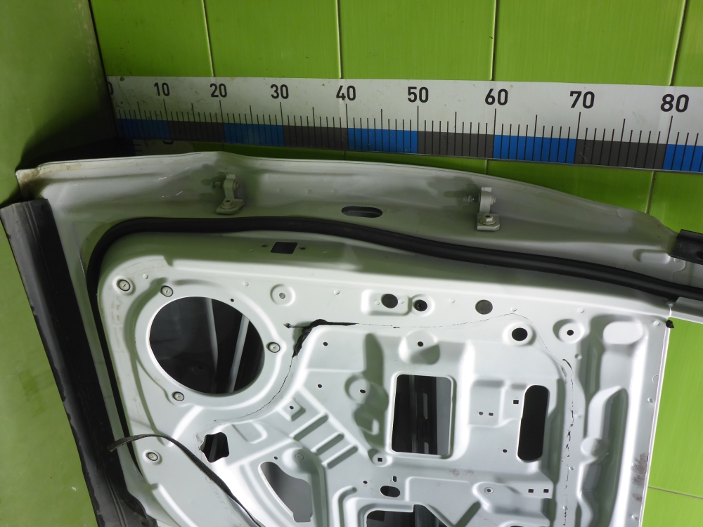 Дверь задняя правая