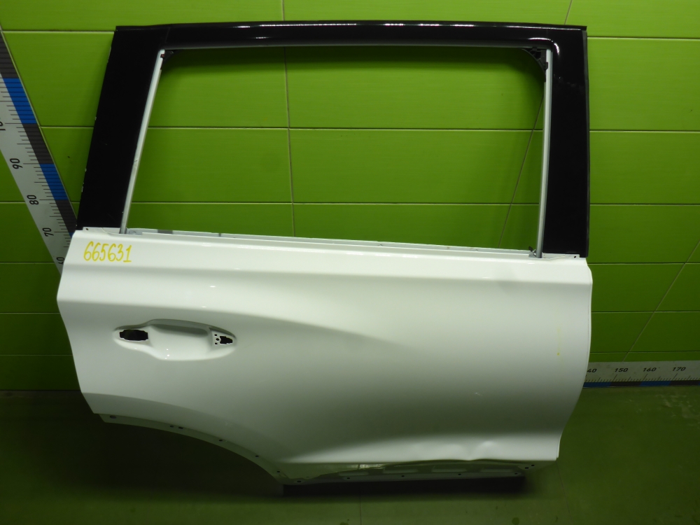 Дверь задняя правая