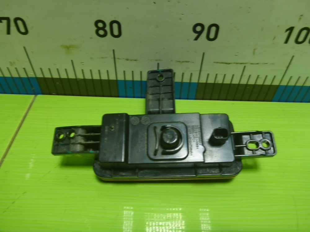 Фонарь задний в бампер левый