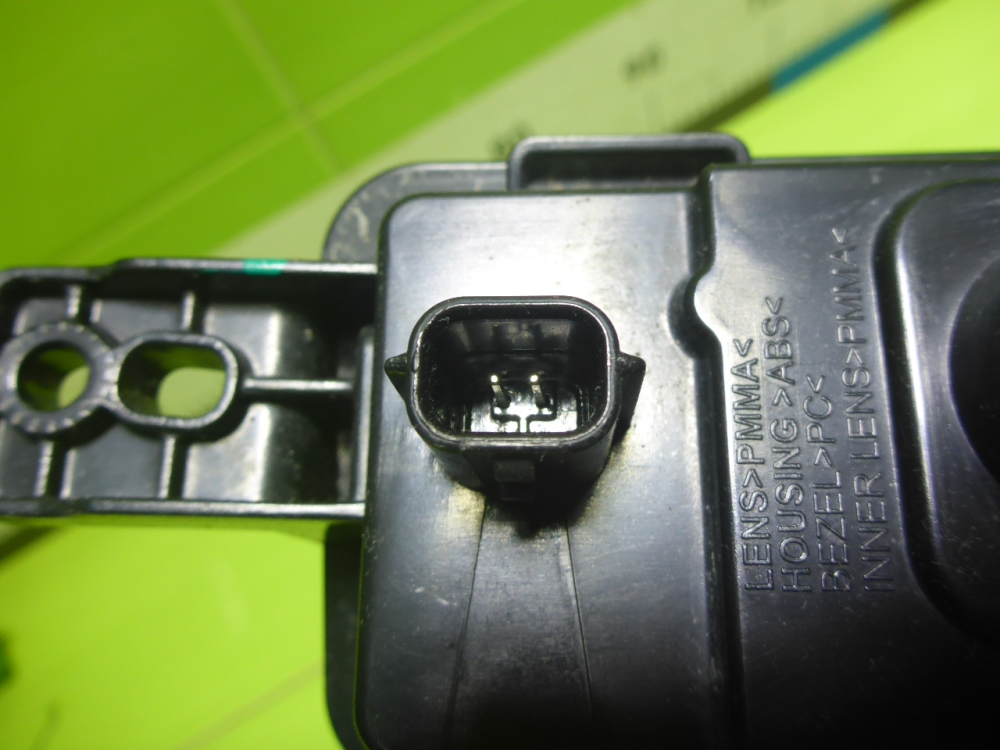 Фонарь задний в бампер левый