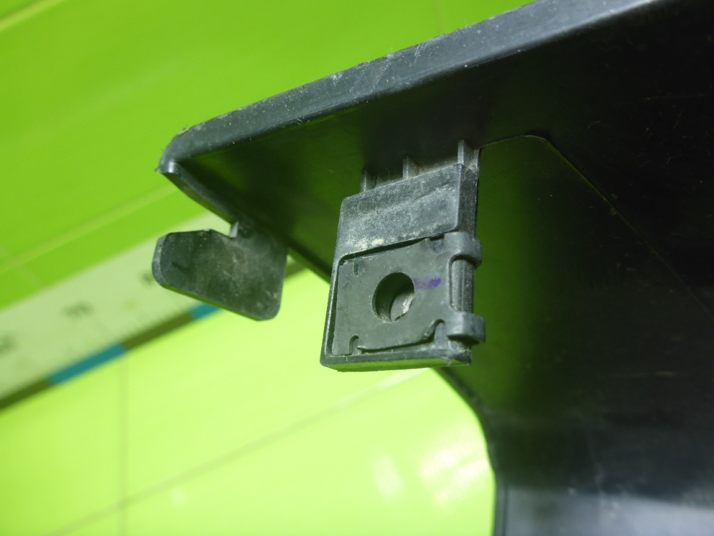 Накладка заднего бампера левая