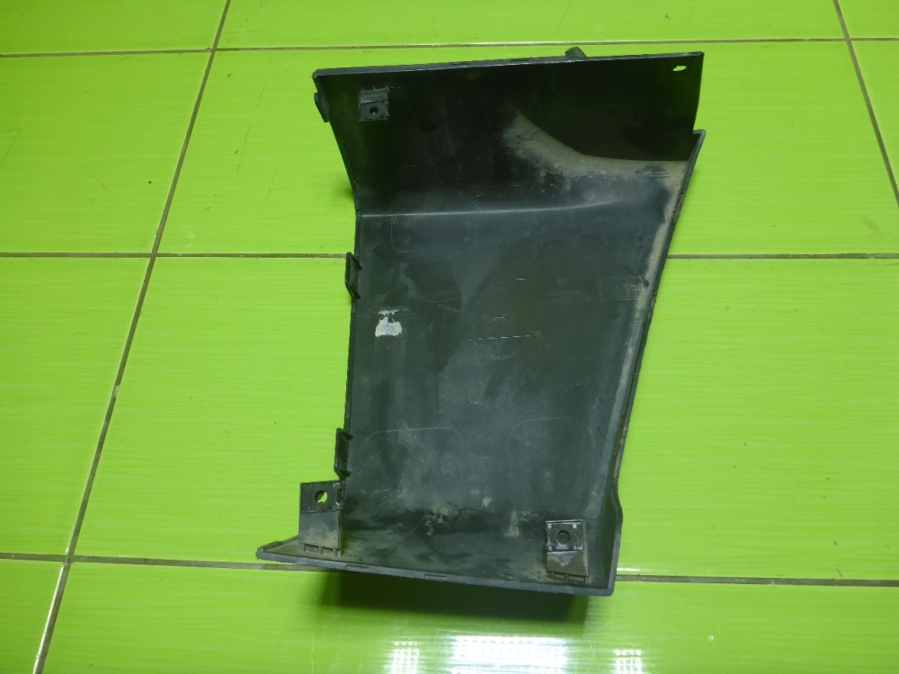 Накладка заднего бампера левая