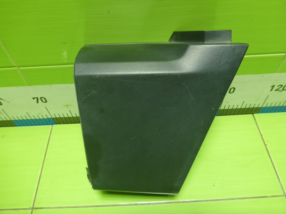 Накладка заднего бампера правая