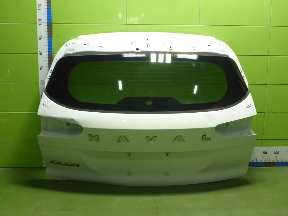 Дверь багажника