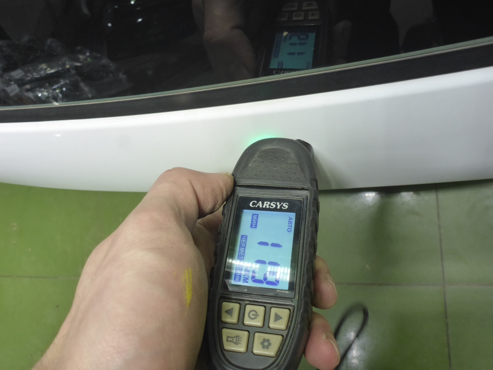 Дверь багажника