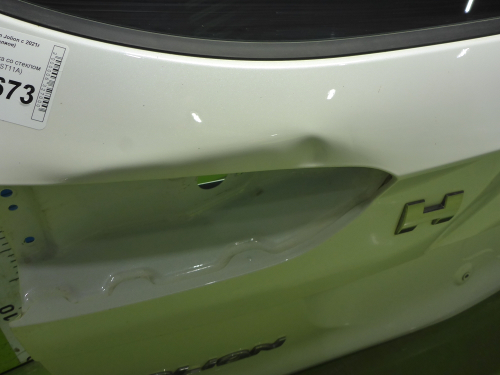 Дверь багажника