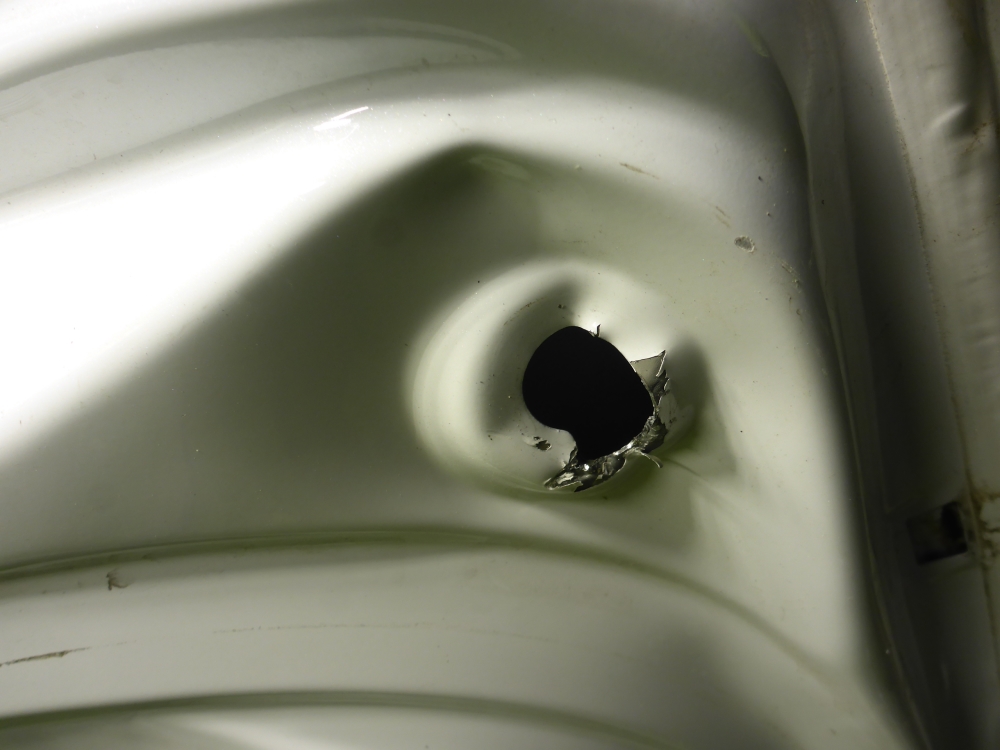 Дверь багажника